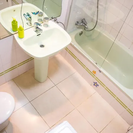 Apartment In San Eugenio Se 180