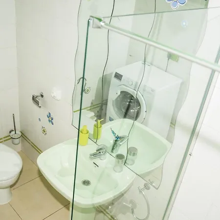 In San Eugenio Se 180 Apartament *