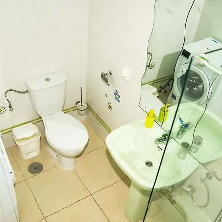 In San Eugenio Se 180 Apartament